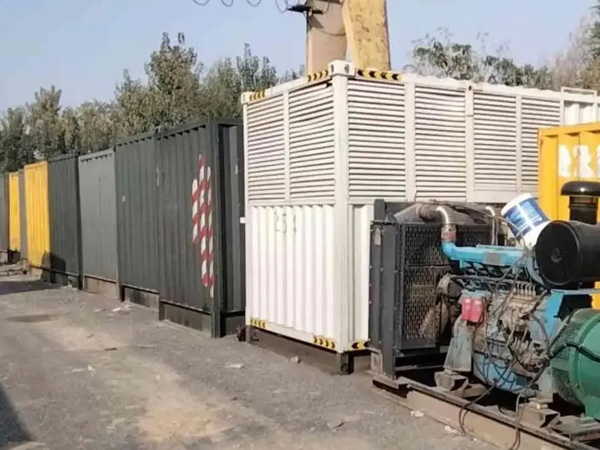 夏津200KW柴油发电机机组每小时油耗是多少?
